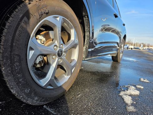 Certified 2023 Ford Escape ST-Line w/ Tech Pack #1 image 18