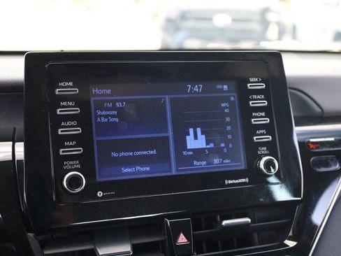 Used 2024 Toyota Camry SE image 11