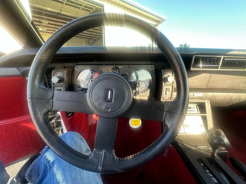 Used 1986 Chevrolet Camaro Z28 image 18