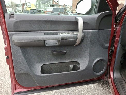 Used 2009 Chevrolet Silverado 1500 LT image 13