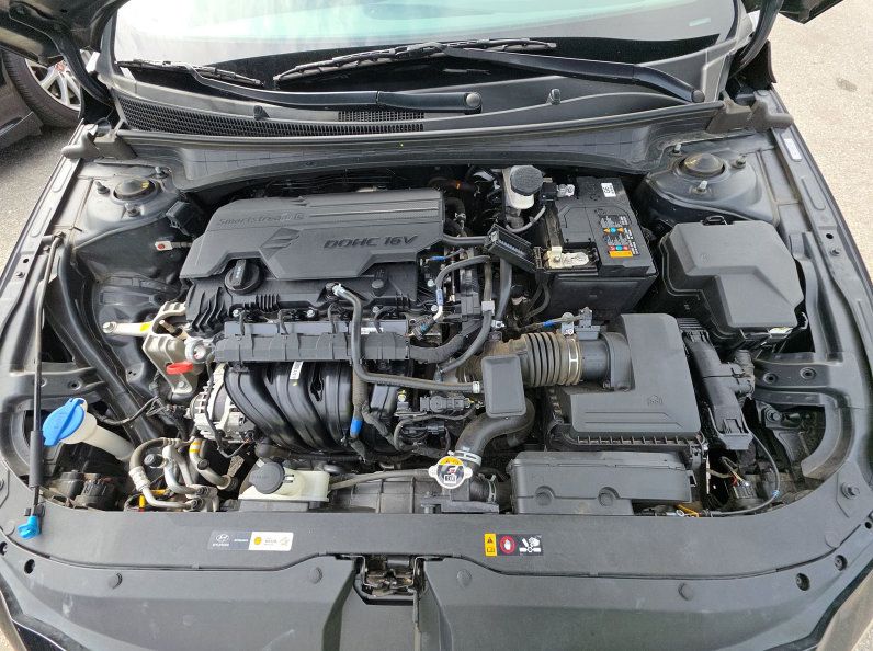 Used 2024 Hyundai Elantra SEL FWD image 8