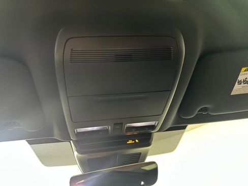 Used 2025 MAZDA CX-70 3.3 Turbo S w/ Premium Package image 24