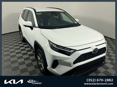Used 2025 Toyota RAV4 XLE FWD image 1