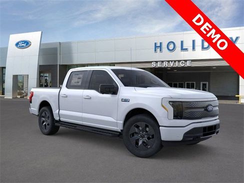 New 2025 Ford F150 Lightning Flash image 7