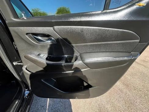 Used 2022 Chevrolet Traverse Premier w/ Redline Edition FWD image 21