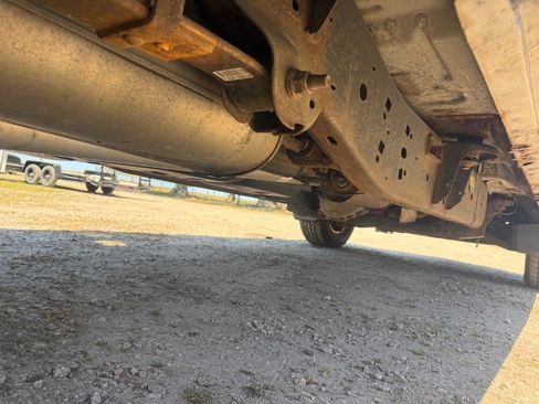 Used 2011 Ford F150 XLT w/ XLT Chrome Pkg AWD/4WD image 11