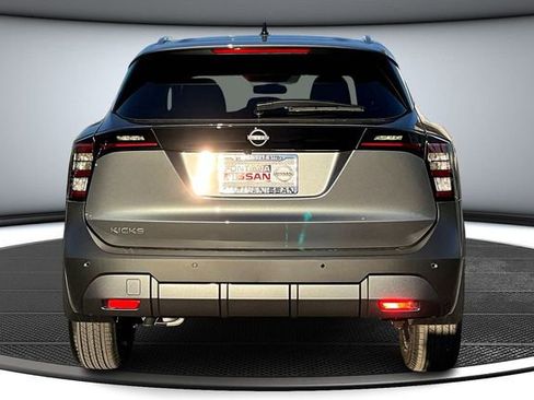 New 2026 Nissan Kicks SV FWD image 4