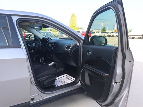 Used 2019 Jeep Compass Sport image 16