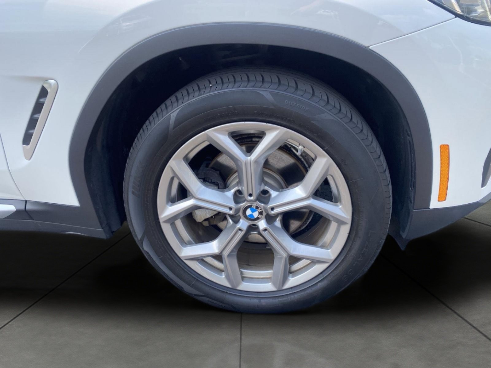 Used 2023 BMW X3 xDrive30i AWD/4WD image 6