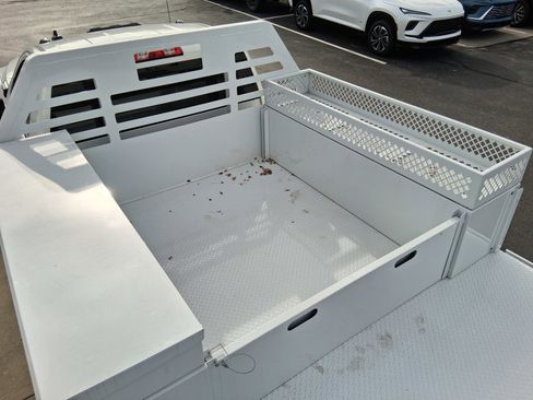 New 2025 GMC Sierra 3500 Pro w/ Convenience Package image 11