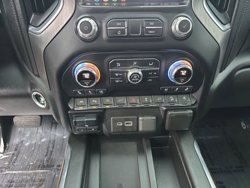 Certified 2020 GMC Sierra 1500 Denali w/ Denali Carbonpro Edition image 18