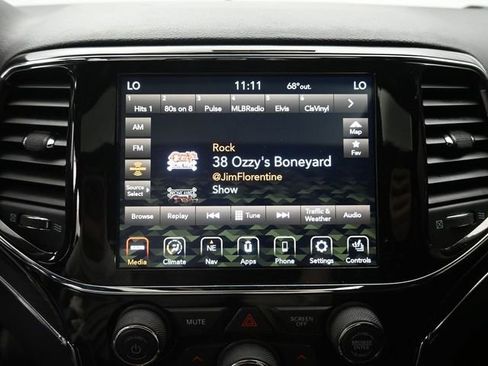 Used 2021 Jeep Grand Cherokee Limited AWD/4WD image 13