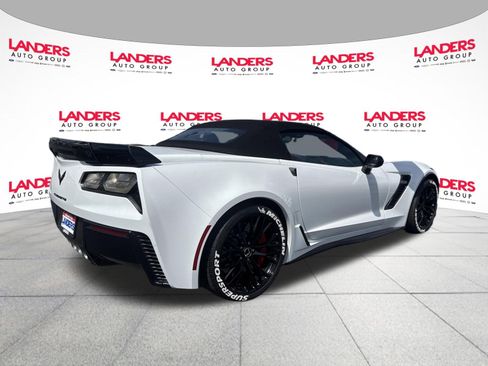 Used 2016 Chevrolet Corvette Z06 w/ 3LZ Preferred Equipment Group RWD image 3