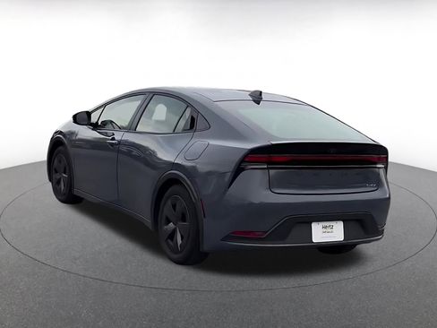 Used 2025 Toyota Prius LE image 10