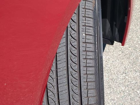 Used 2025 Toyota Corolla SE image 12