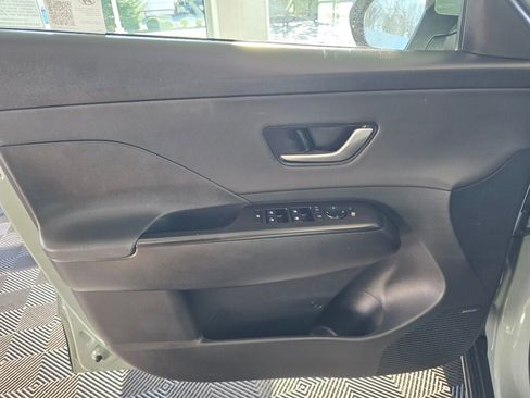 Used 2024 Hyundai Kona Limited image 35