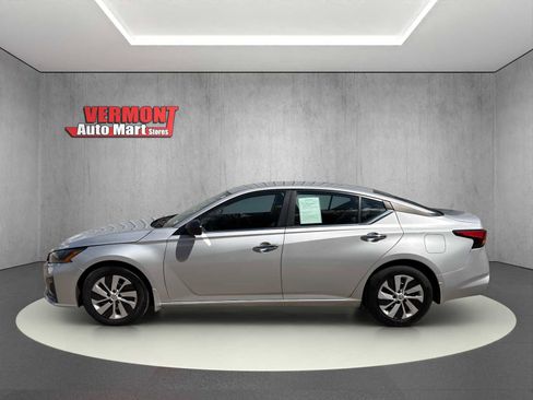 Used 2024 Nissan Altima 2.5 S FWD image 4