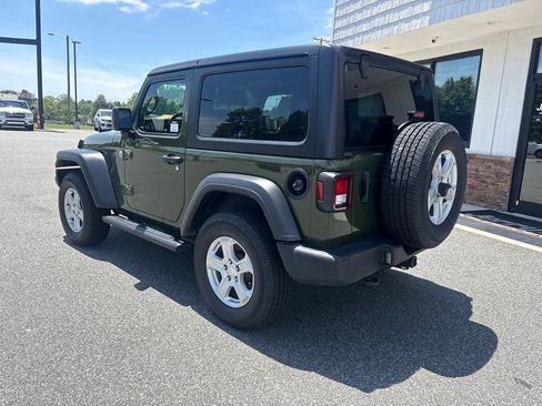 Used 2021 Jeep Wrangler Sport AWD/4WD image 6