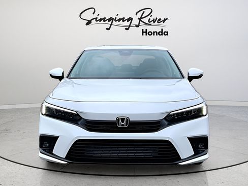 Used 2024 Honda Civic Touring image 2