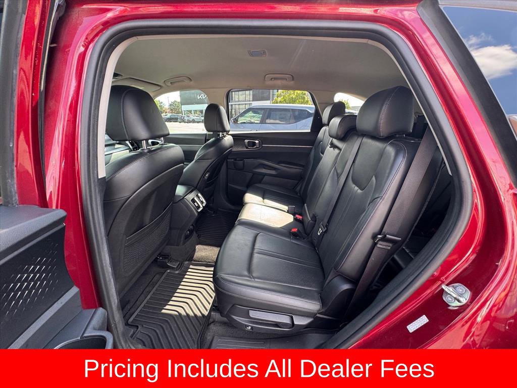 Used 2023 Kia Sorento S FWD image 11