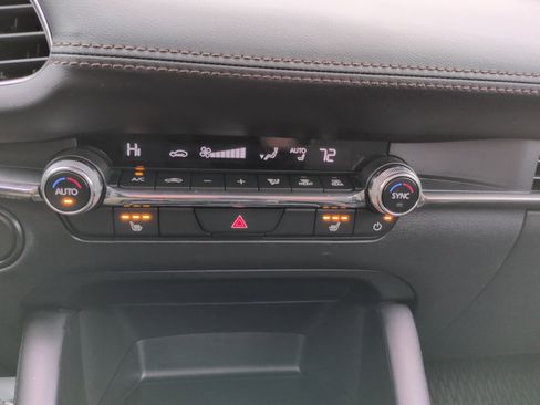 Used 2025 MAZDA MAZDA3 s image 25