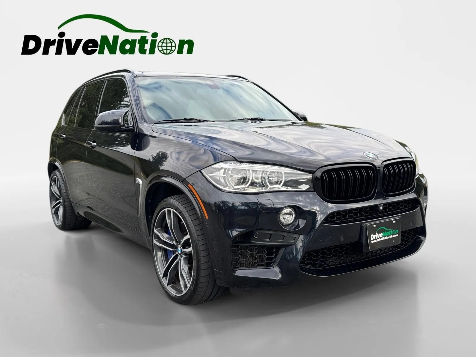 Used 2016 BMW X5 M w/ Executive Package AWD/4WD image 3