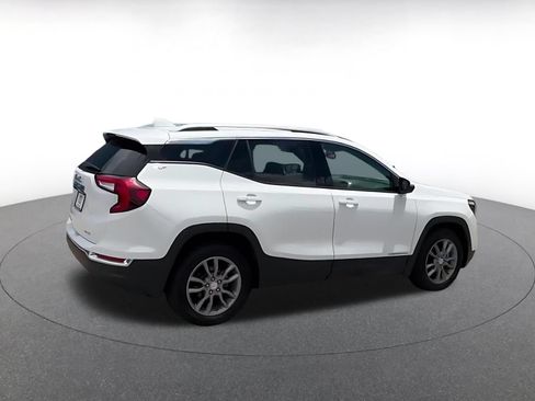 Used 2024 GMC Terrain SLT AWD/4WD image 14