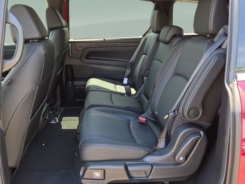 New 2026 Honda Odyssey Sport-L image 11