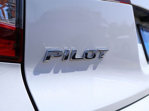 Used 2022 Honda Pilot EX-L image 7