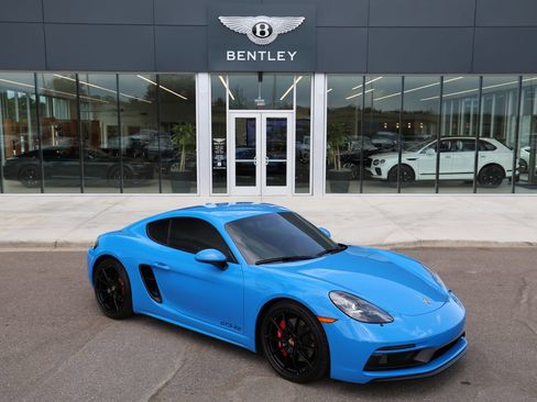 Used 2024 Porsche 718 Cayman GTS RWD image 16