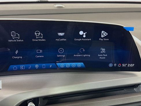 New 2026 Cadillac Vistiq Sport image 15