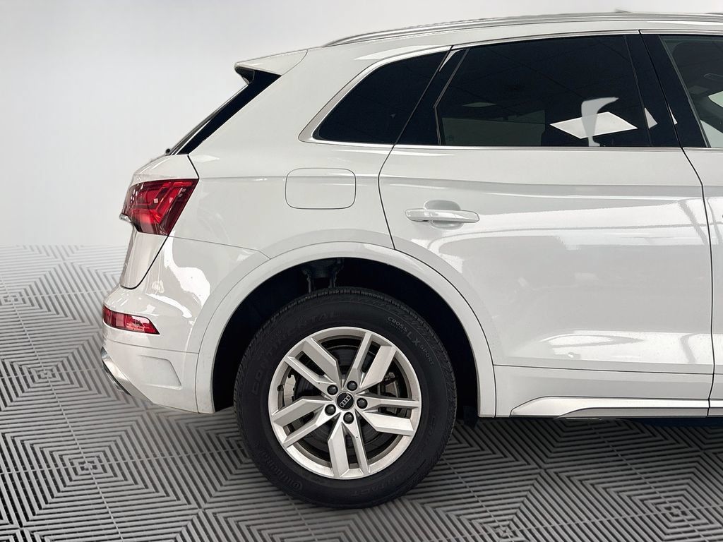 Used 2024 Audi Q5 2.0T Premium w/ Convenience Package AWD/4WD image 15