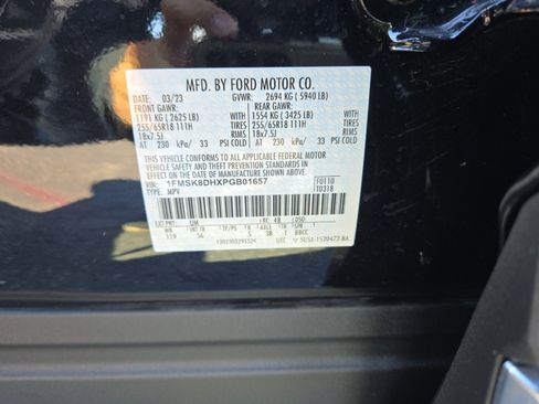 Used 2023 Ford Explorer XLT w/ Equipment Group 202A image 27