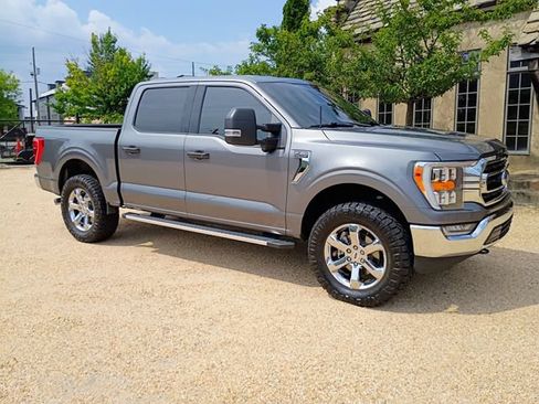 Used 2022 Ford F150 XLT w/ Equipment Group 302A High AWD/4WD image 16