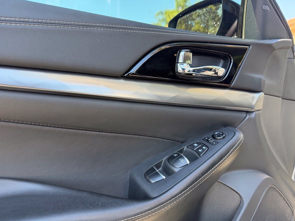 Used 2022 Nissan Maxima SV w/ Floor Mat Group FWD image 20