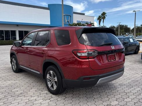 Used 2024 Honda Pilot EX-L image 11