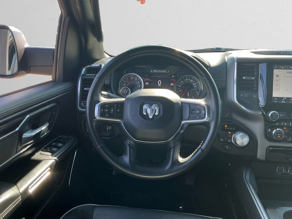 Used 2024 RAM 1500 Laramie AWD/4WD image 12