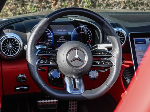 Used 2024 Mercedes-Benz SL 63 AMG S e Performance 4MATIC w/ Manufactur Interior Package image 18