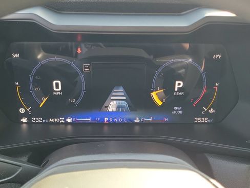Used 2026 Chevrolet Colorado Trail Boss AWD/4WD image 7