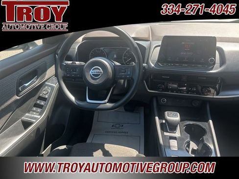 Used 2021 Nissan Rogue SV image 15