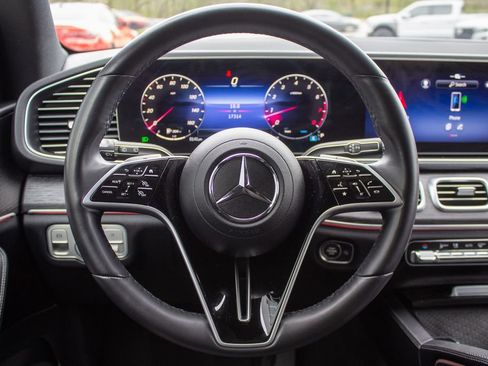 Used 2025 Mercedes-Benz GLE 350 4MATIC image 12