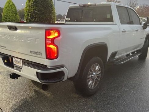 Used 2023 Chevrolet Silverado 2500 High Country w/ Z71 Off-Road Package image 3