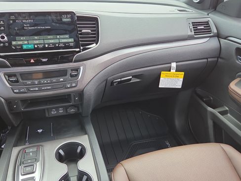 New 2026 Honda Ridgeline RTL image 15