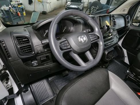 Used 2026 RAM ProMaster 2500 w/ Convenience Group FWD image 19