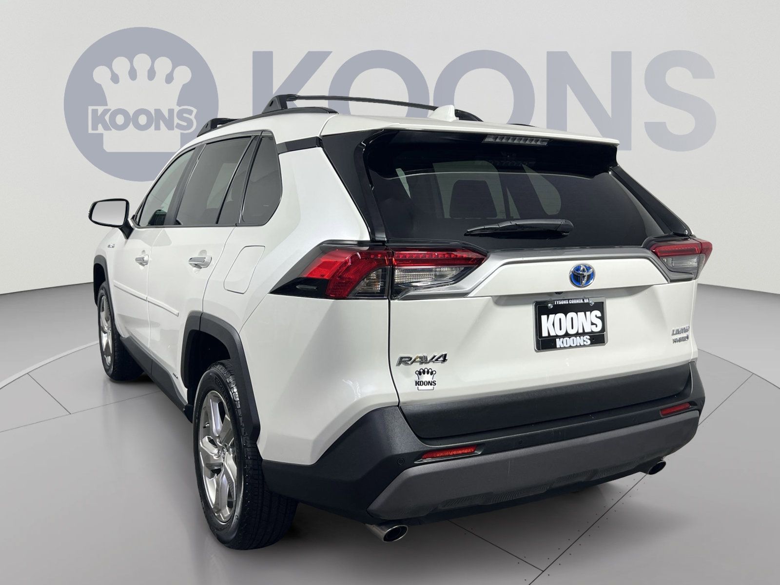 Used 2019 Toyota RAV4 Limited AWD/4WD image 4