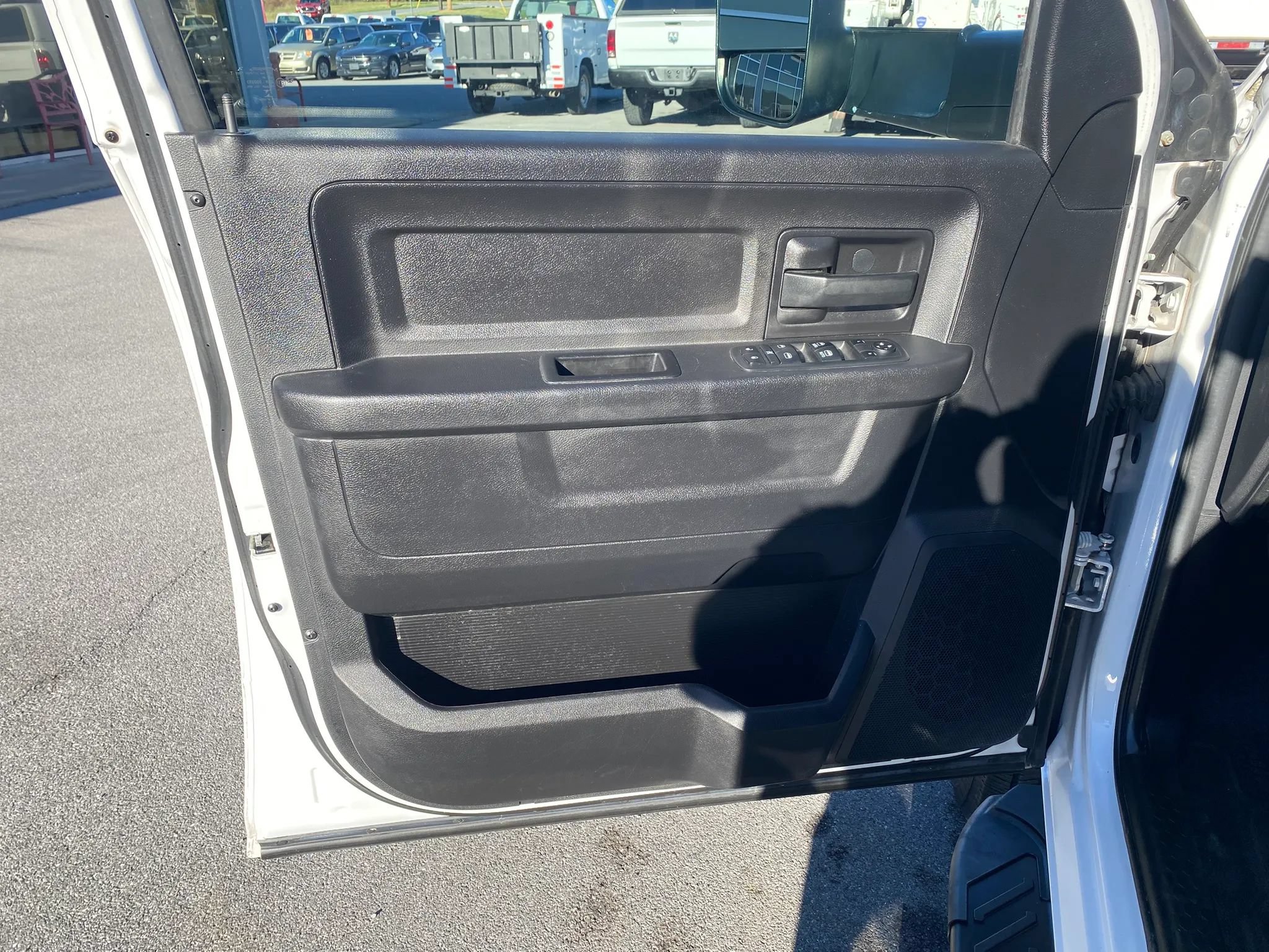 Used 2017 RAM 3500 Tradesman w/ Popular Equipment Group AWD/4WD image 9