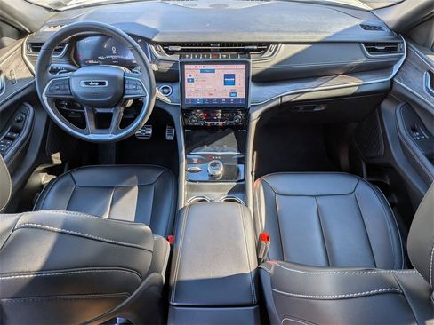 Certified 2024 Jeep Grand Cherokee Limited image 21