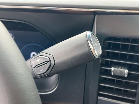 New 2026 Ford F250 Lariat w/ Black Appearance Package image 22