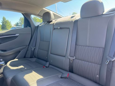 Used 2019 Chevrolet Impala LS FWD image 7