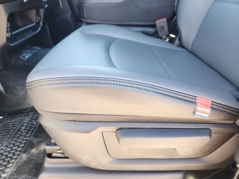 New 2026 RAM 2500 Tradesman w/ Chrome Appearance Group image 20